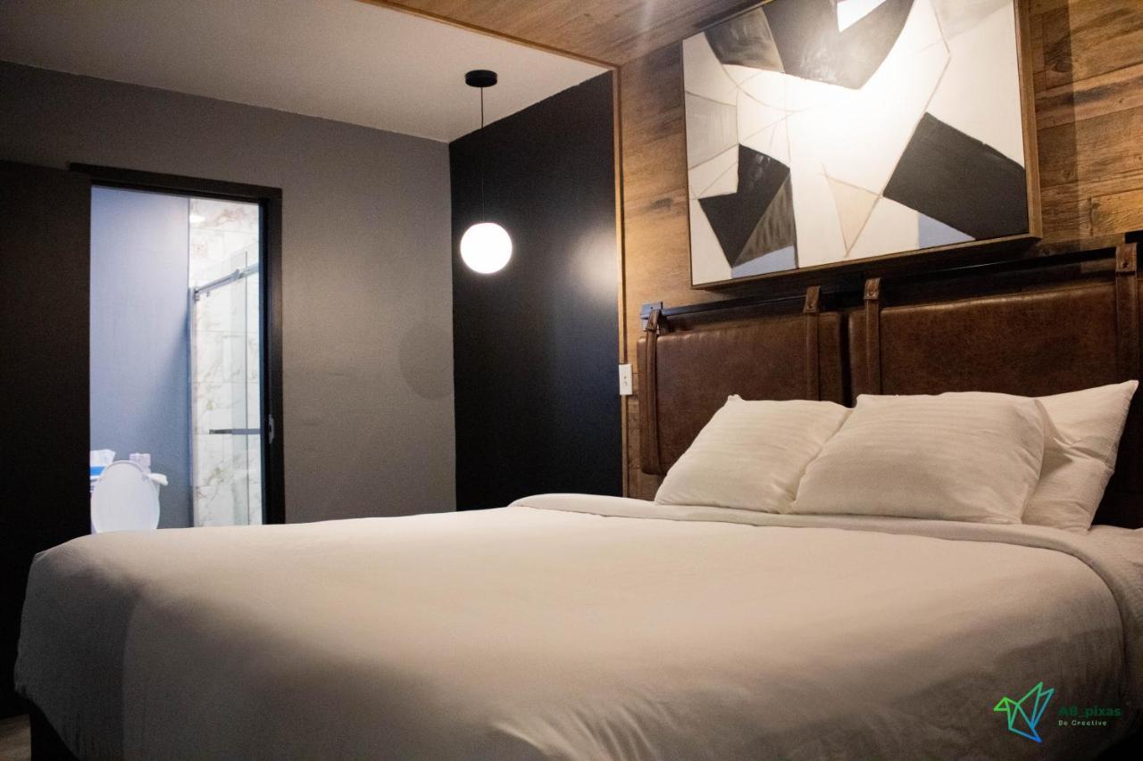 Glengarry Extended Stays Труро Екстериор снимка