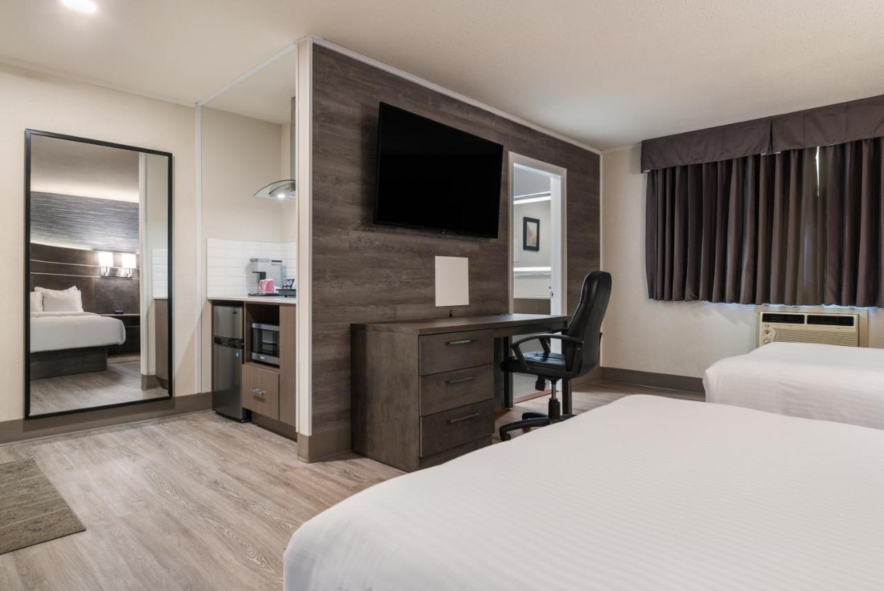 Glengarry Extended Stays Труро Екстериор снимка