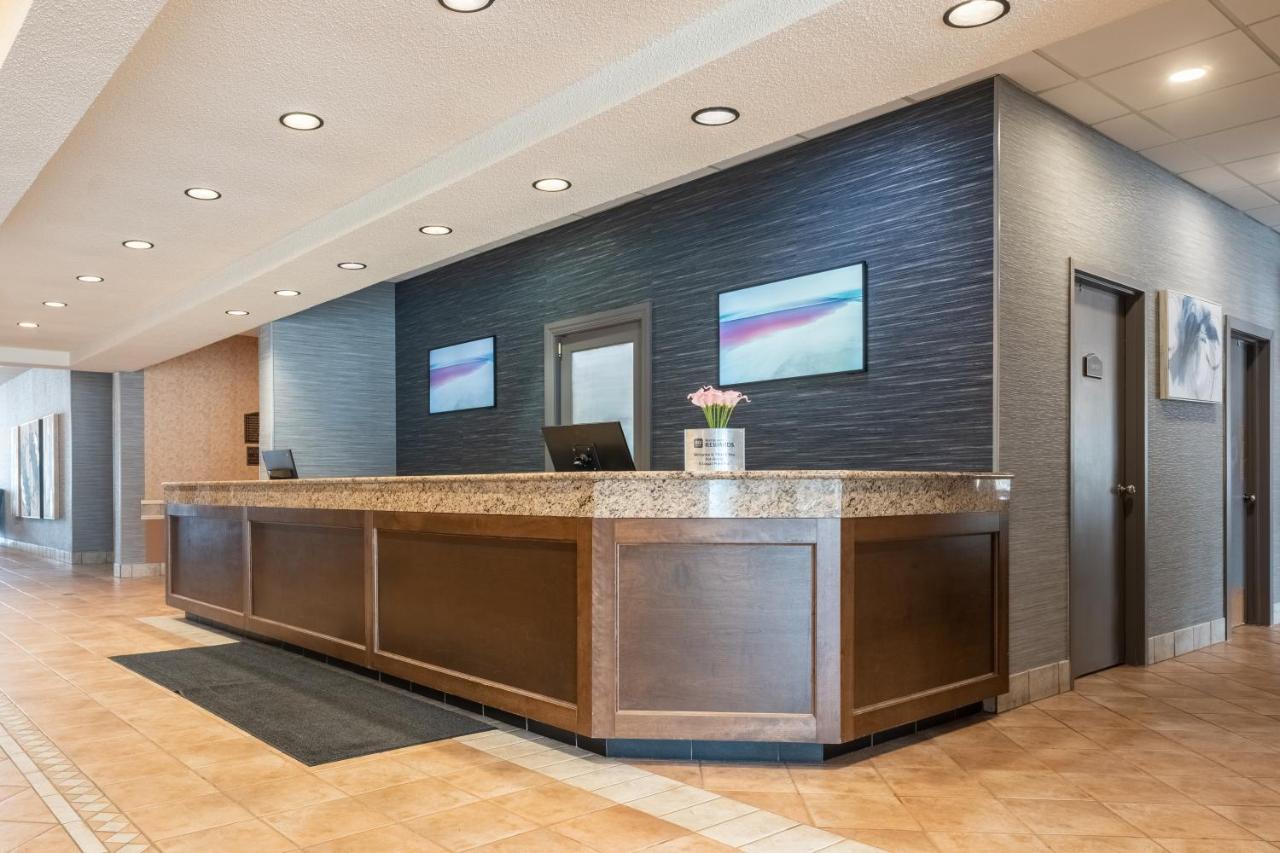 Glengarry Extended Stays Труро Екстериор снимка