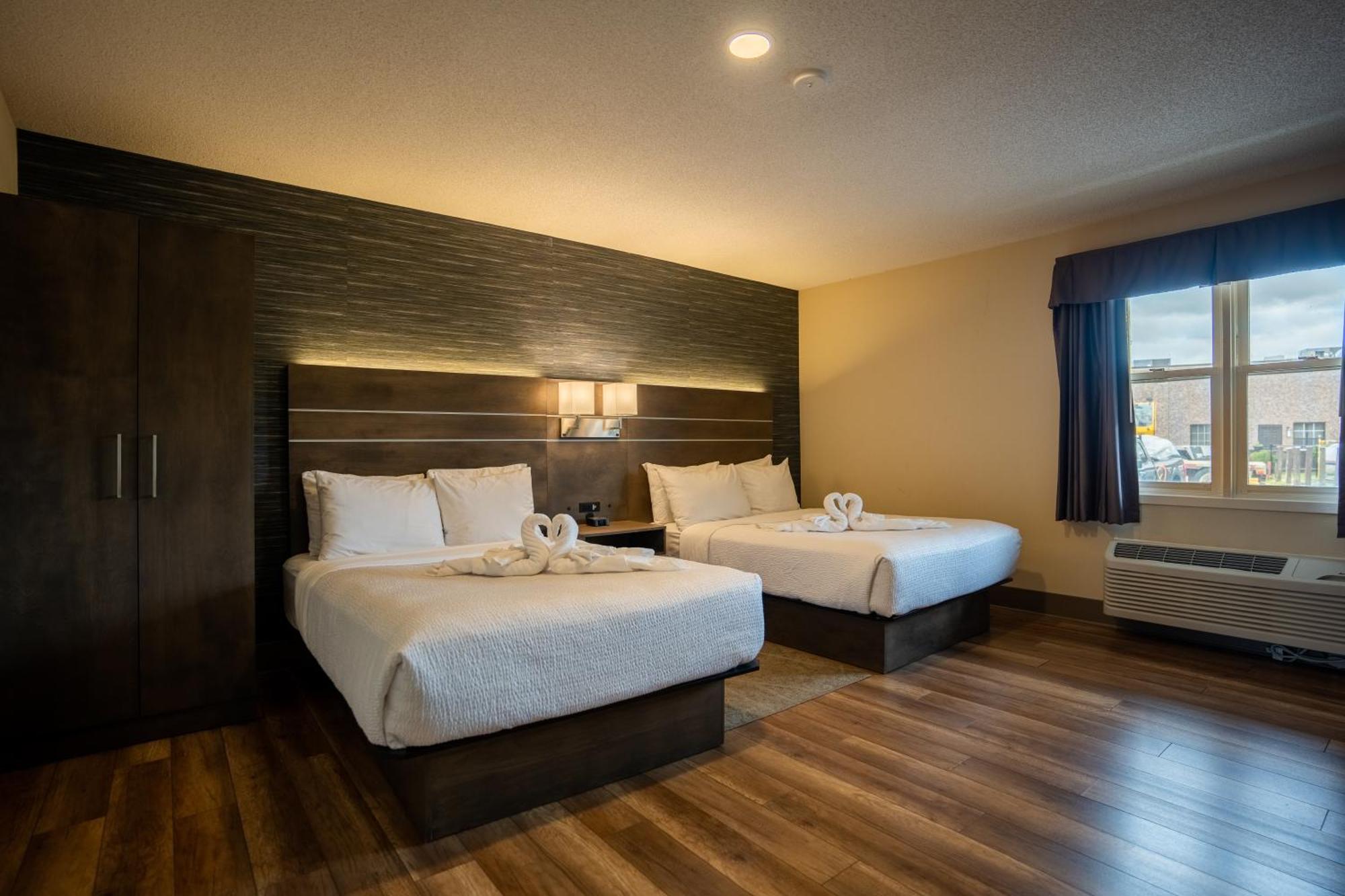 Glengarry Extended Stays Труро Екстериор снимка