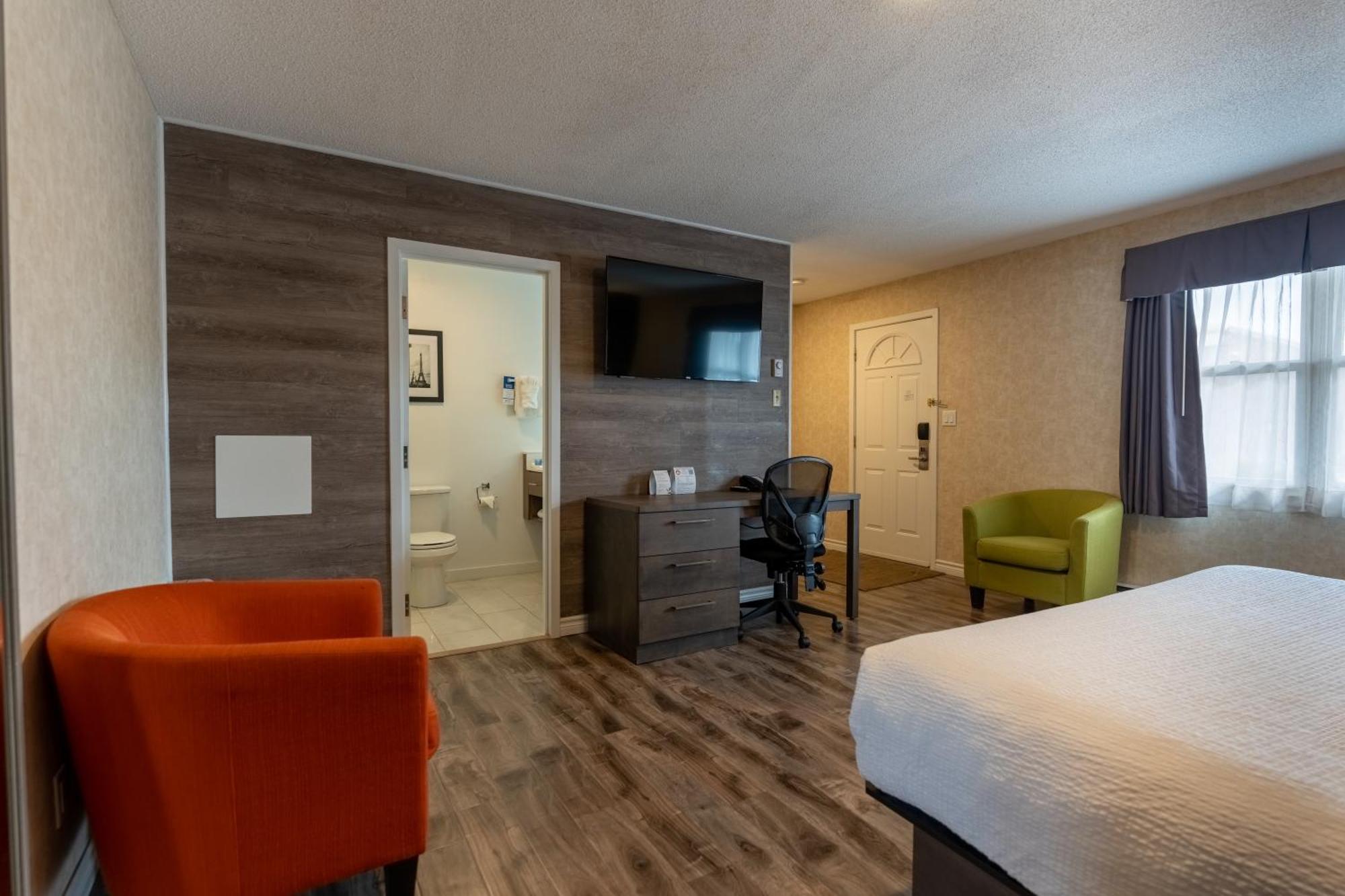 Glengarry Extended Stays Труро Екстериор снимка
